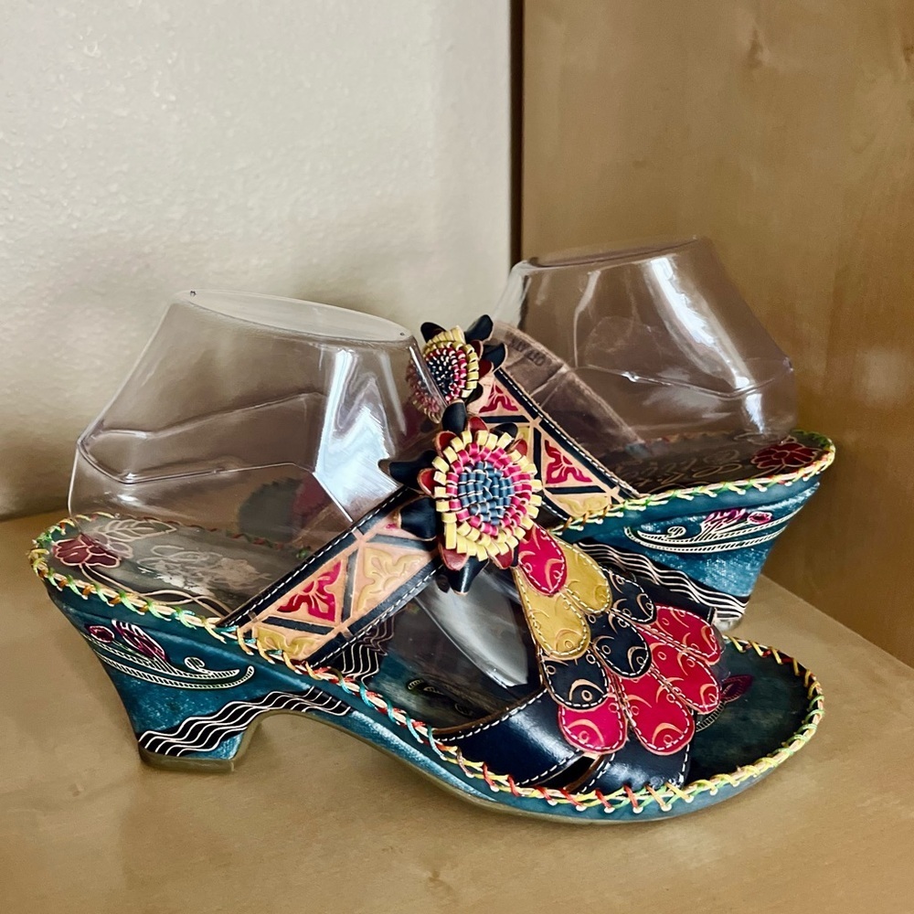 Elite by Corky’s Navajo Colorful Leather Heeled Sandals Hand-Painted Artisan